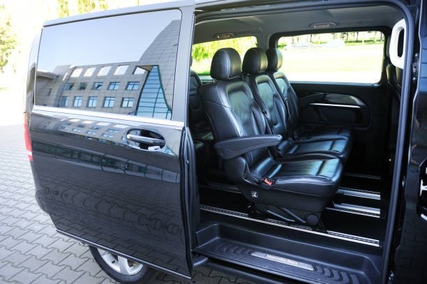 Affordable 6-Seater Cab Services in Singapore